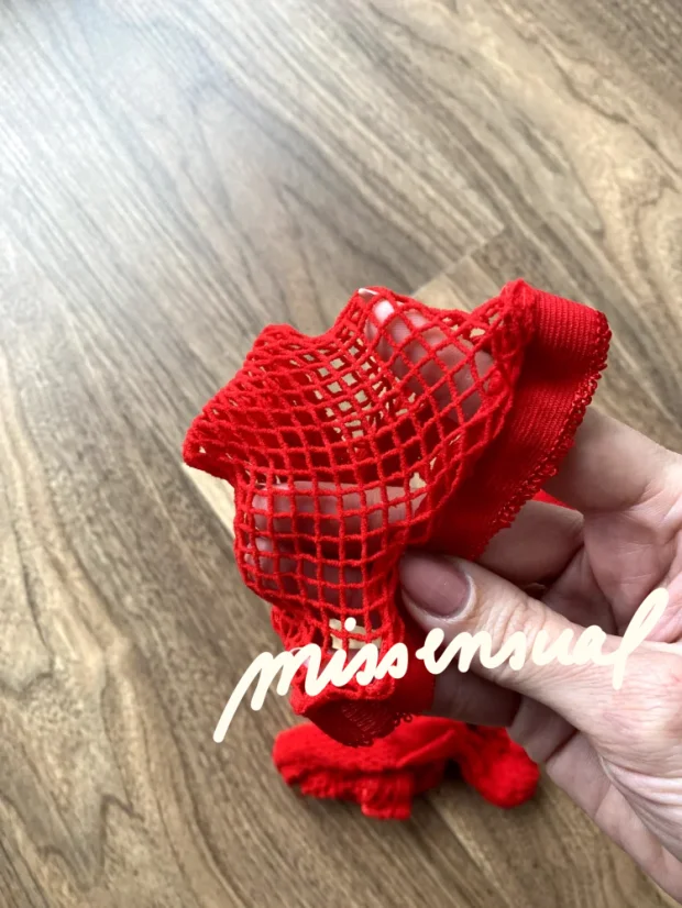 Bettie - Velikost: L