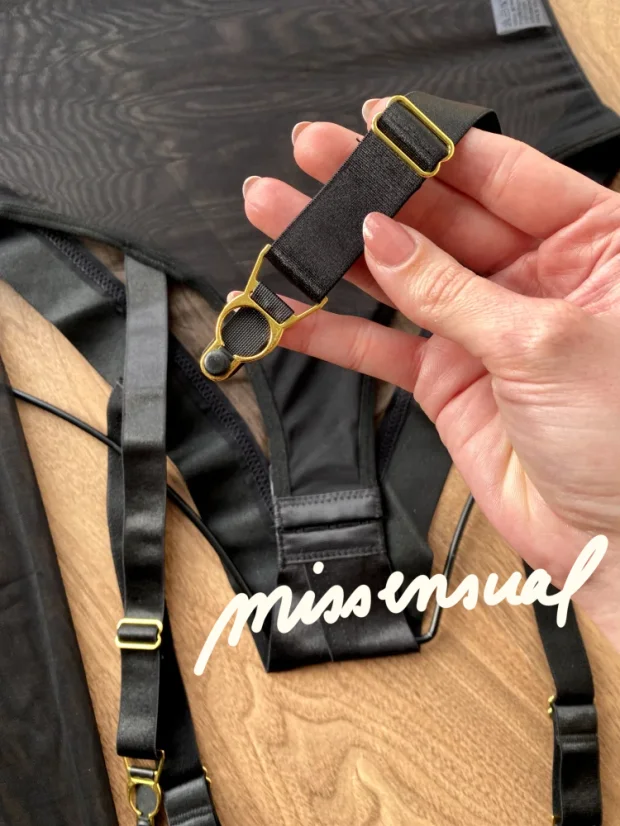 Shirley - Velikost: L